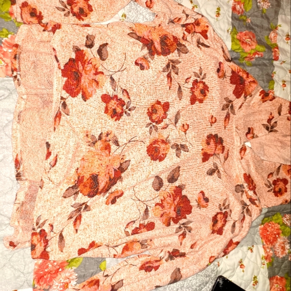 Hooded long sleeve top